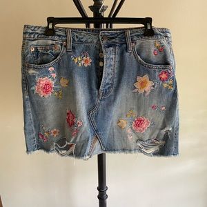 Distressed denim skirt
